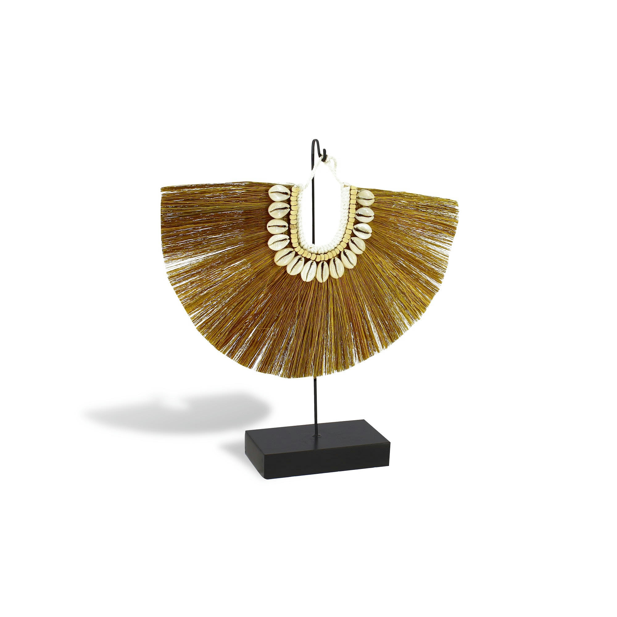 KIM - Collier en fibres végétales et coquillages sur socle en métal