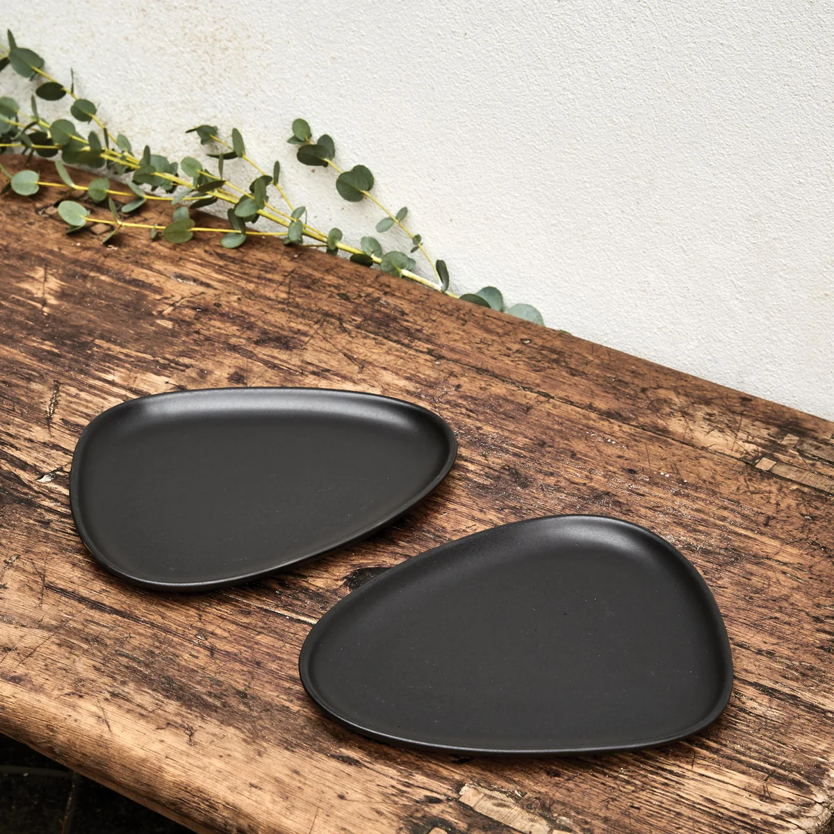 Lind DNA - Curve Stoneware Teller