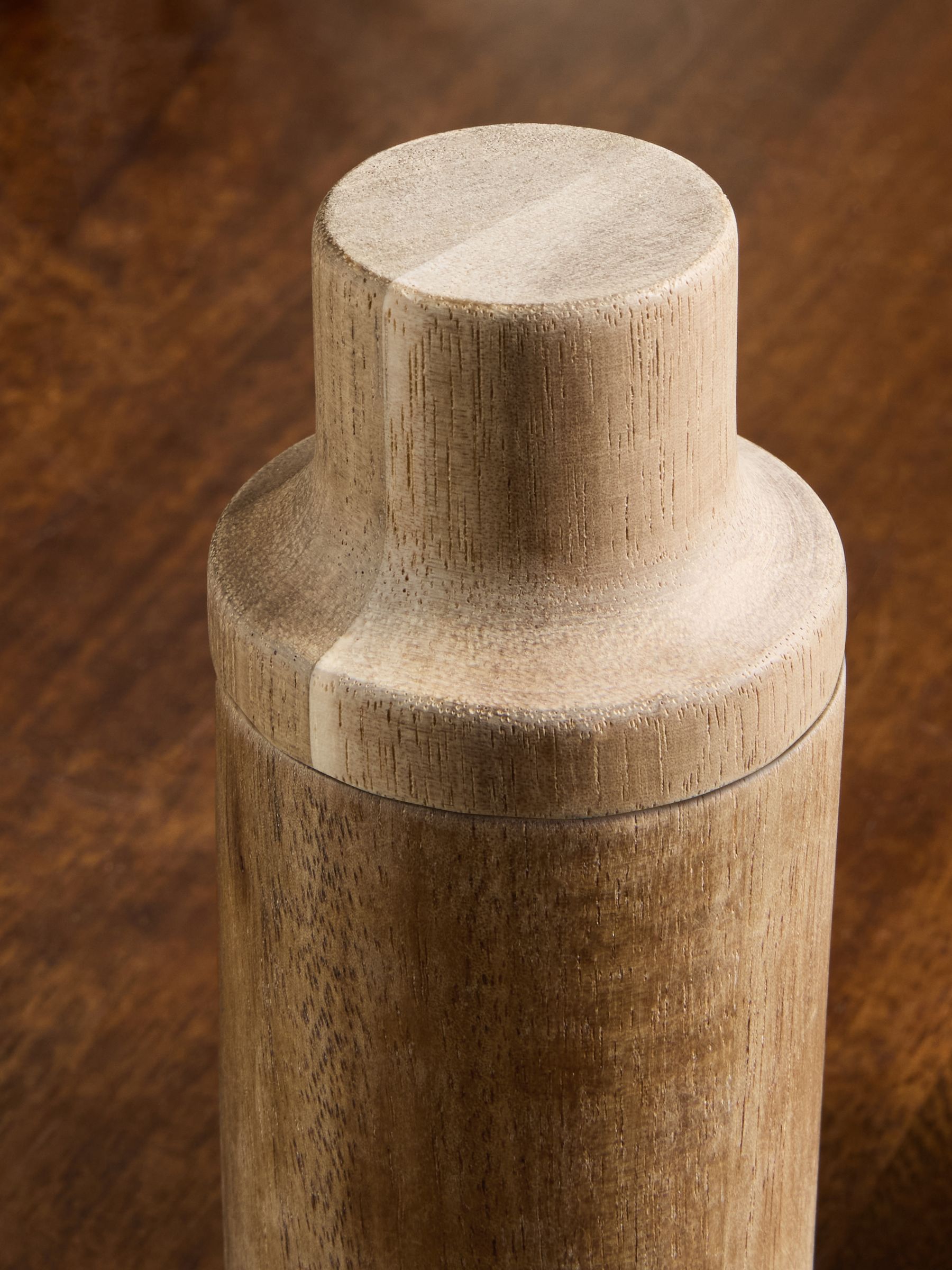 Adao Salt & Pepper Grinders in Brown