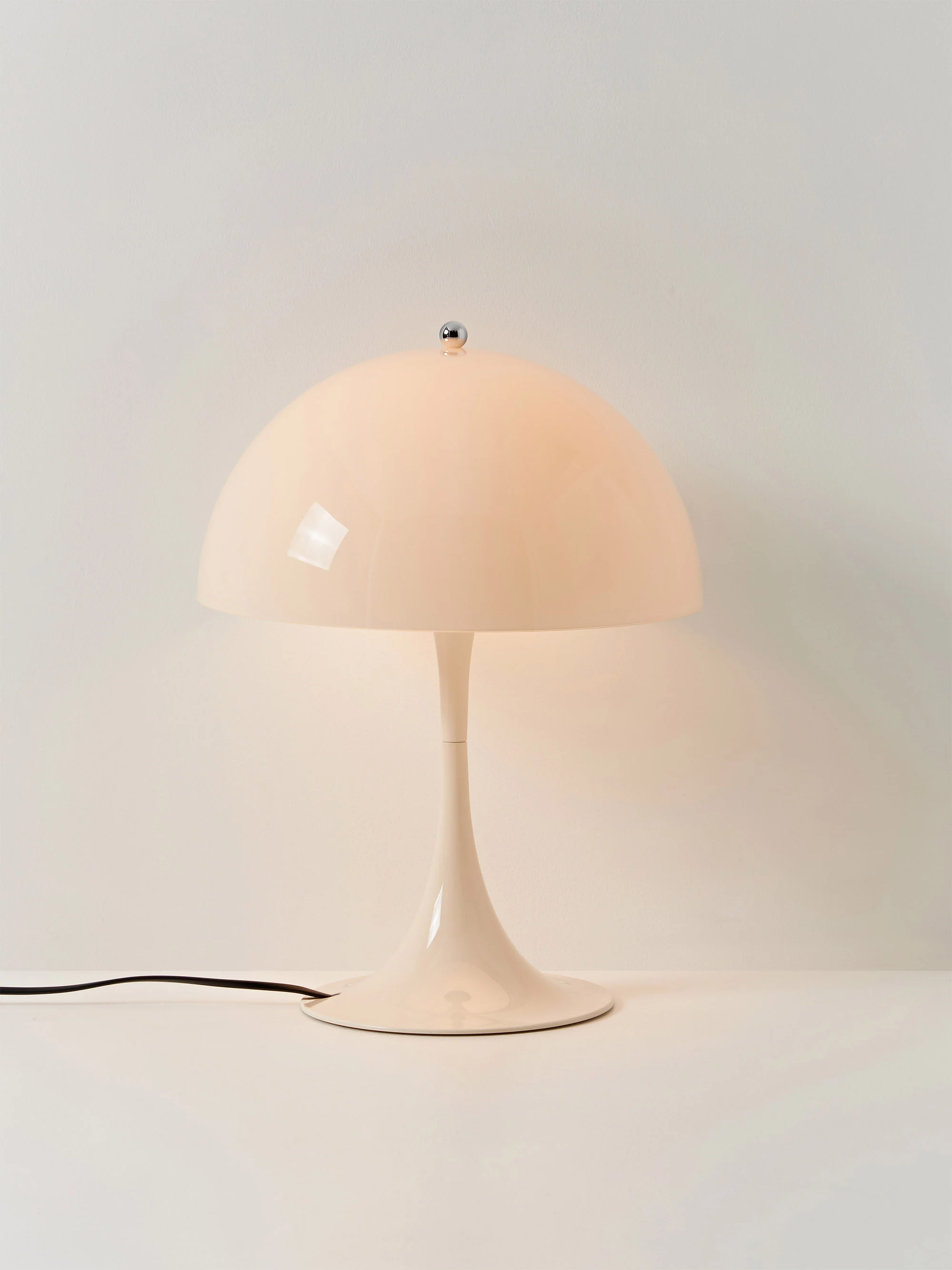 Tischlampe Panthella 320, Design Verner Panton