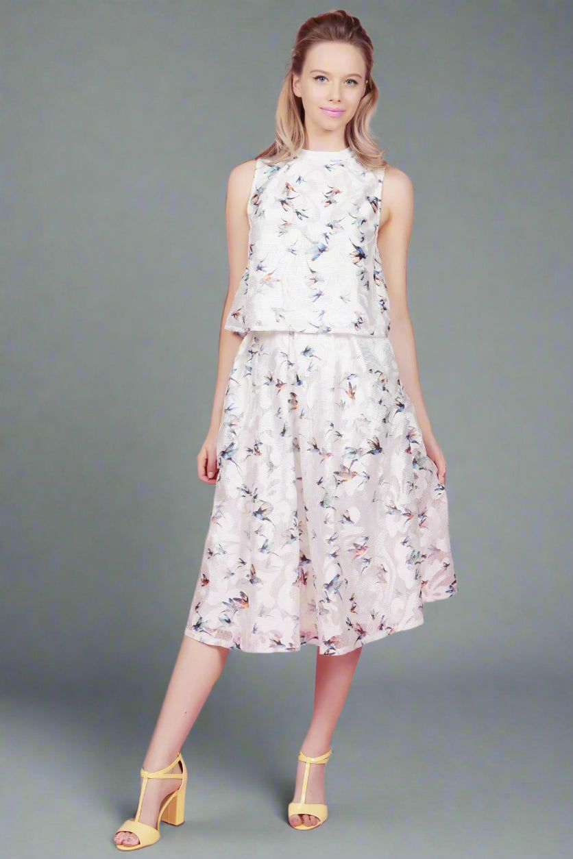 Cutie London Elegant Sleeveless Bird-Print Top