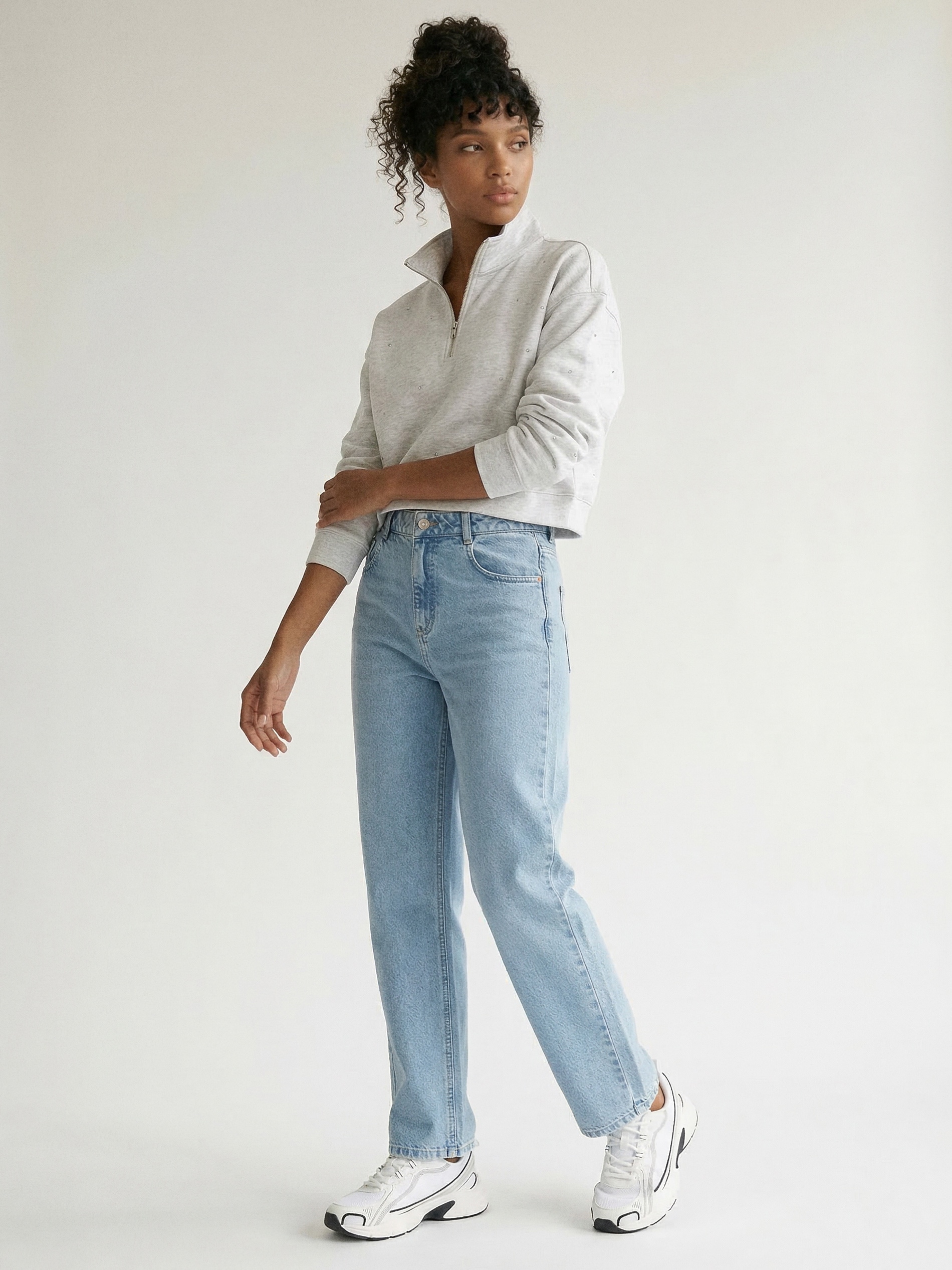 Bluza half-zip soft touch z domieszką wiskozy i ozdobnymi cyrkoniami