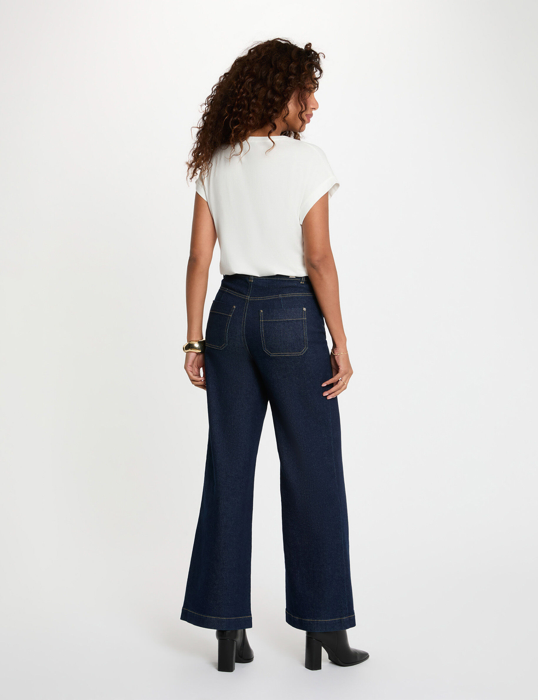 V-Neck Short-Sleeve T-Shirt White Women