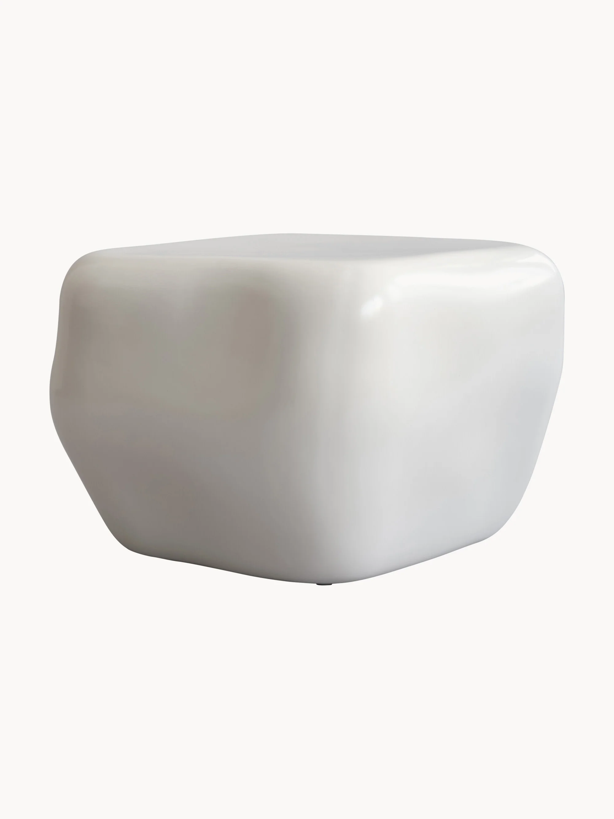 Handgefertigter Couchtisch Ishi