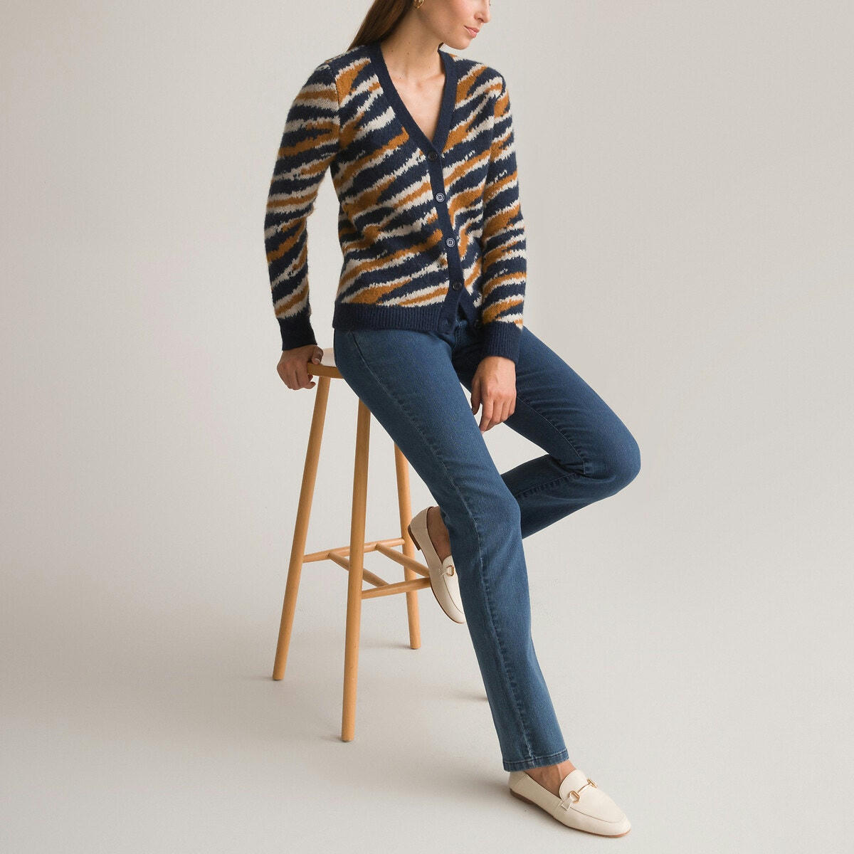 Gilet col V en grosse maille, boutonné