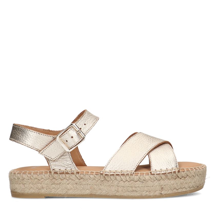 Manfield Gouden metallic sandalen met touwzool