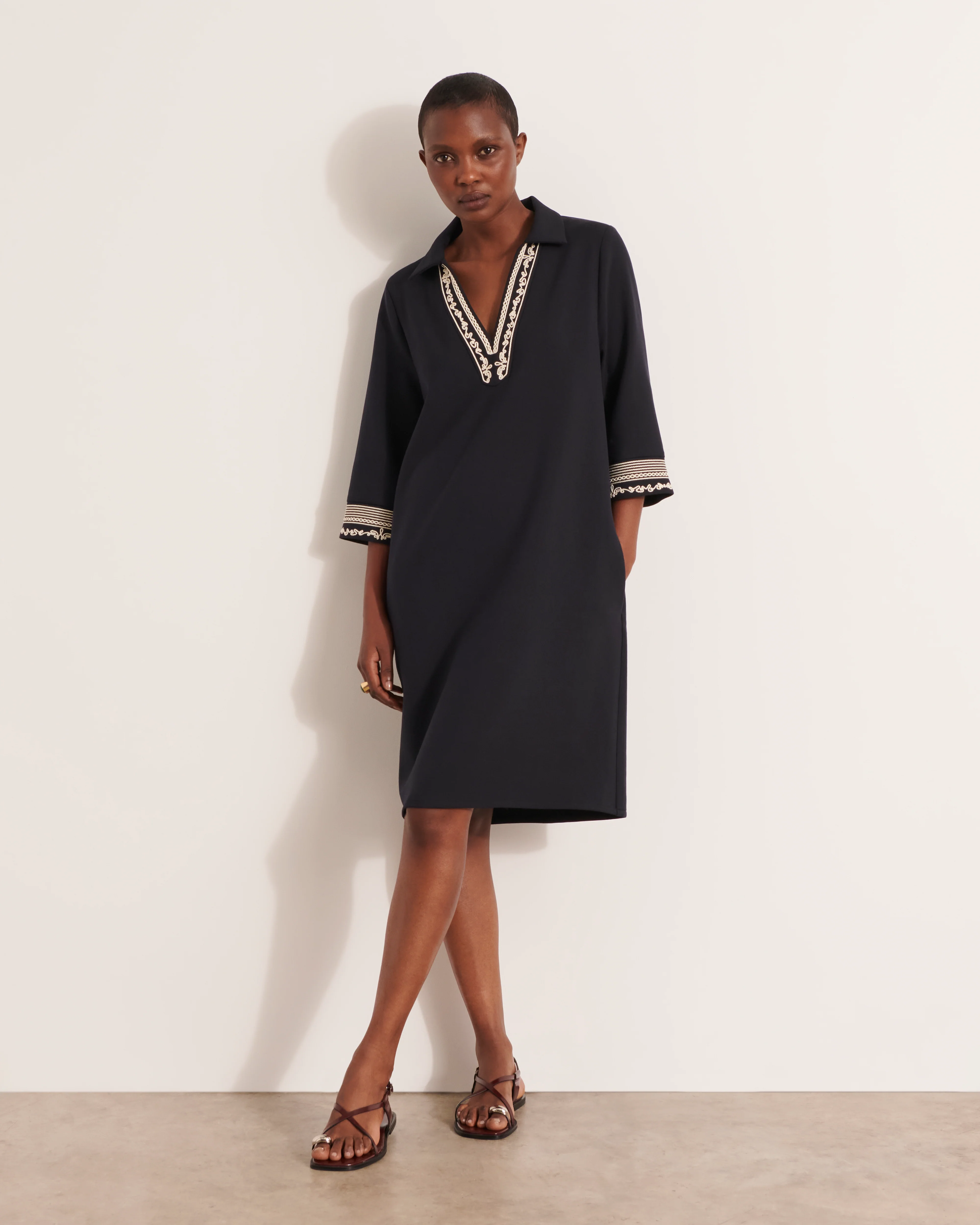 Robe brodée longueur genou RUFLETTE/12173/317