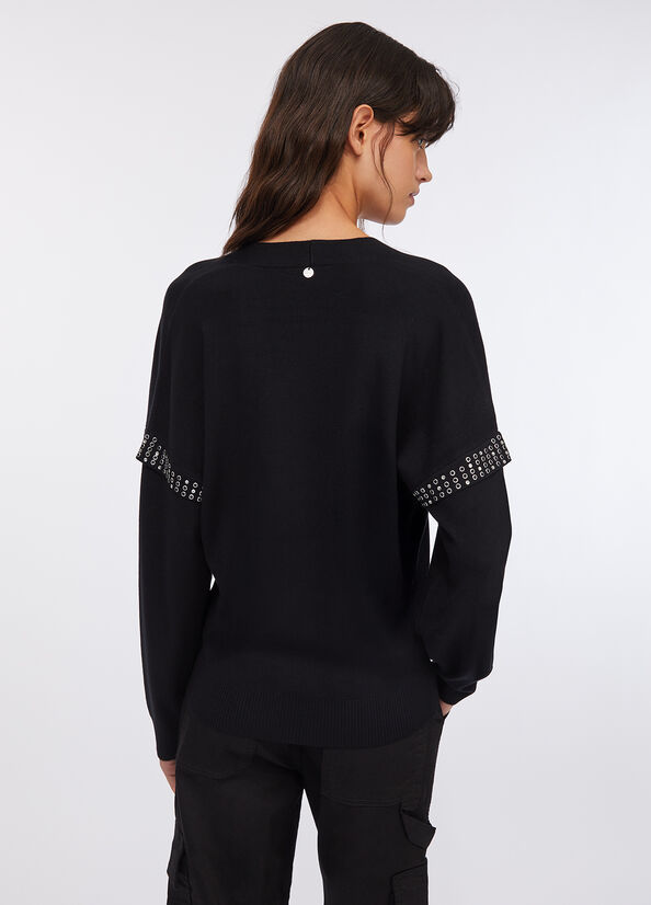 Maglia con applicazioni gioiello