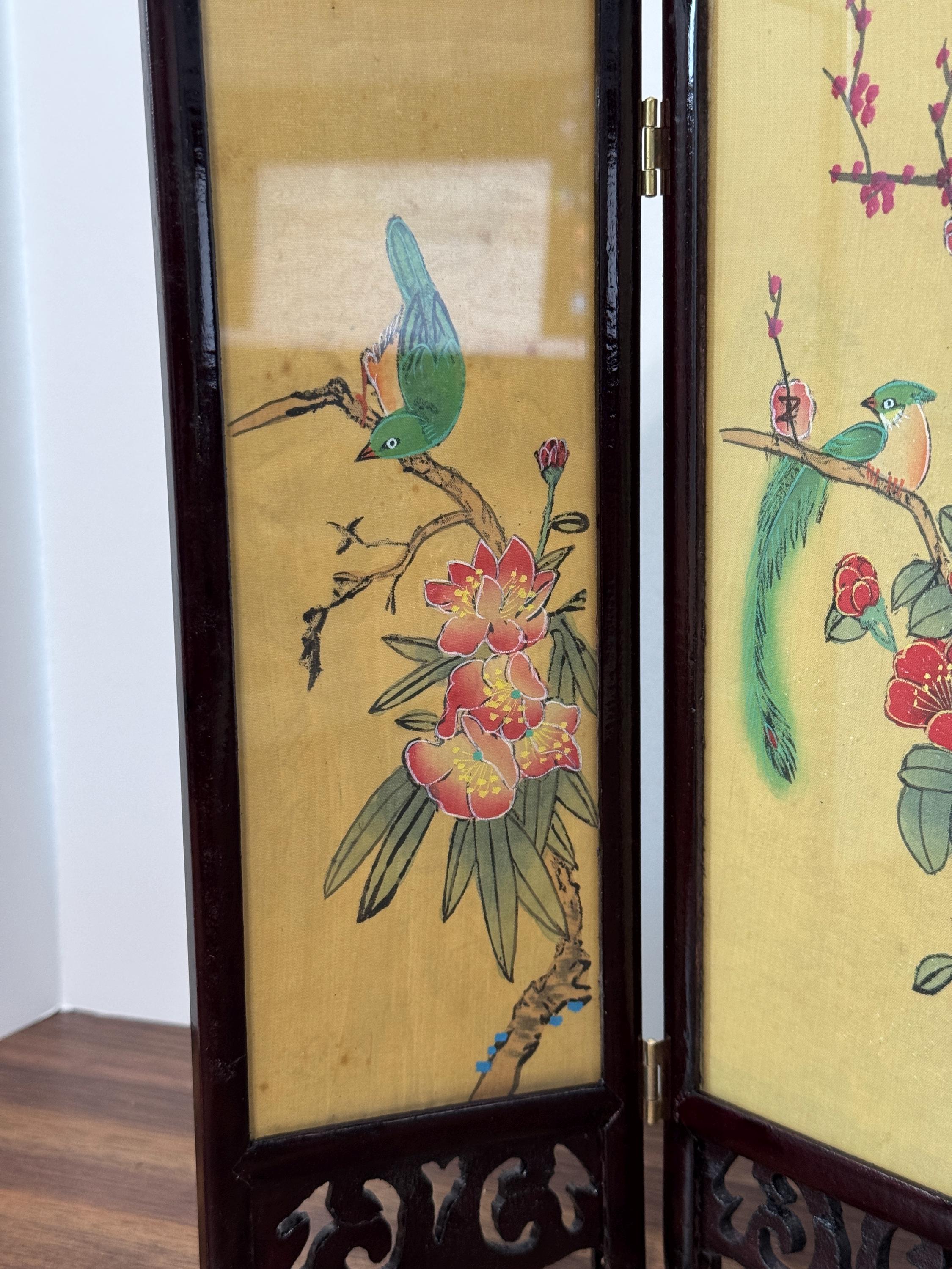 Vintage dime store Asian table top mini rosewood finish wood screen with 4 double sided hand painted silk panels birds’ /scenic views.