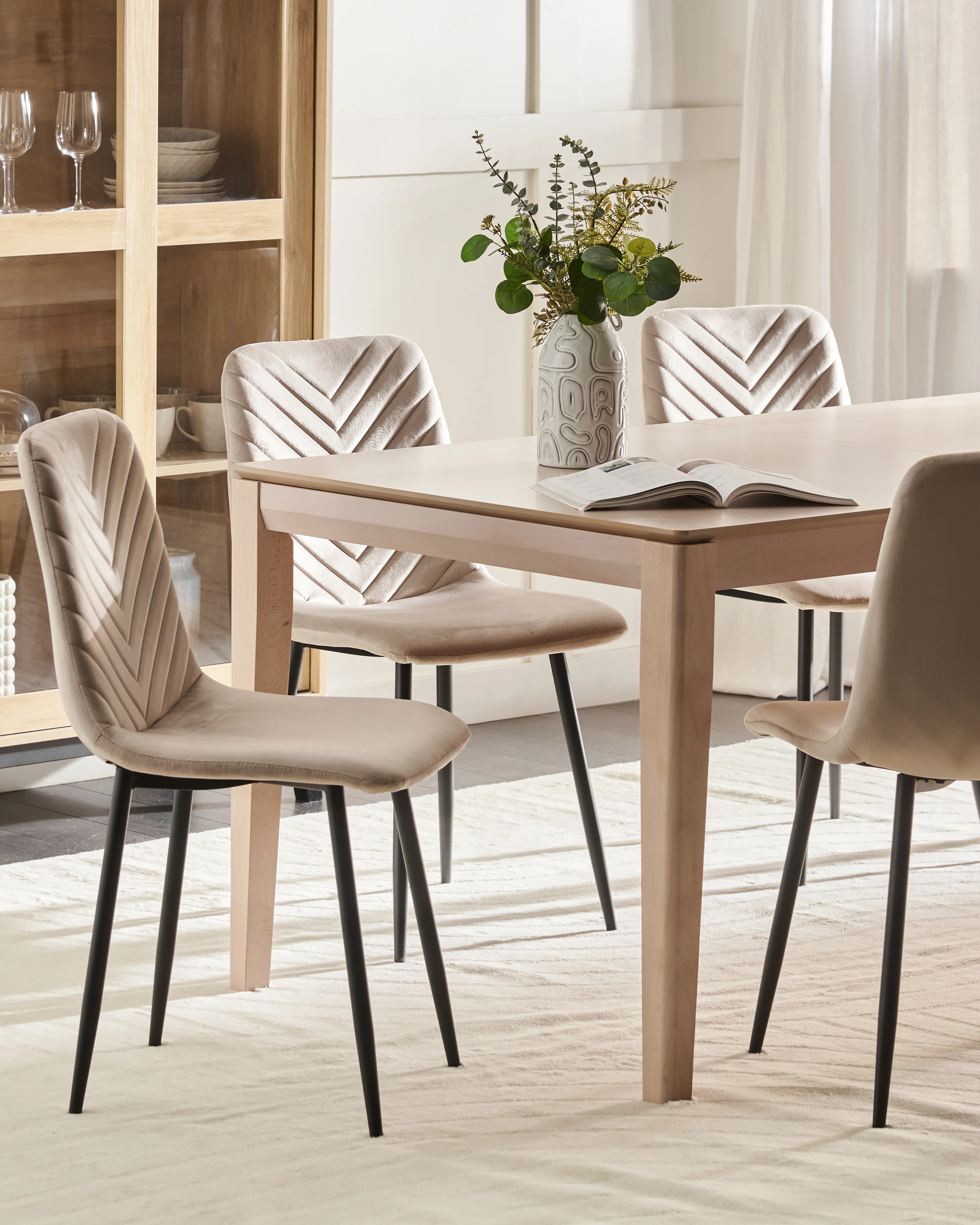 Set of 4 Dining Chairs HAVRE Velvet Beige