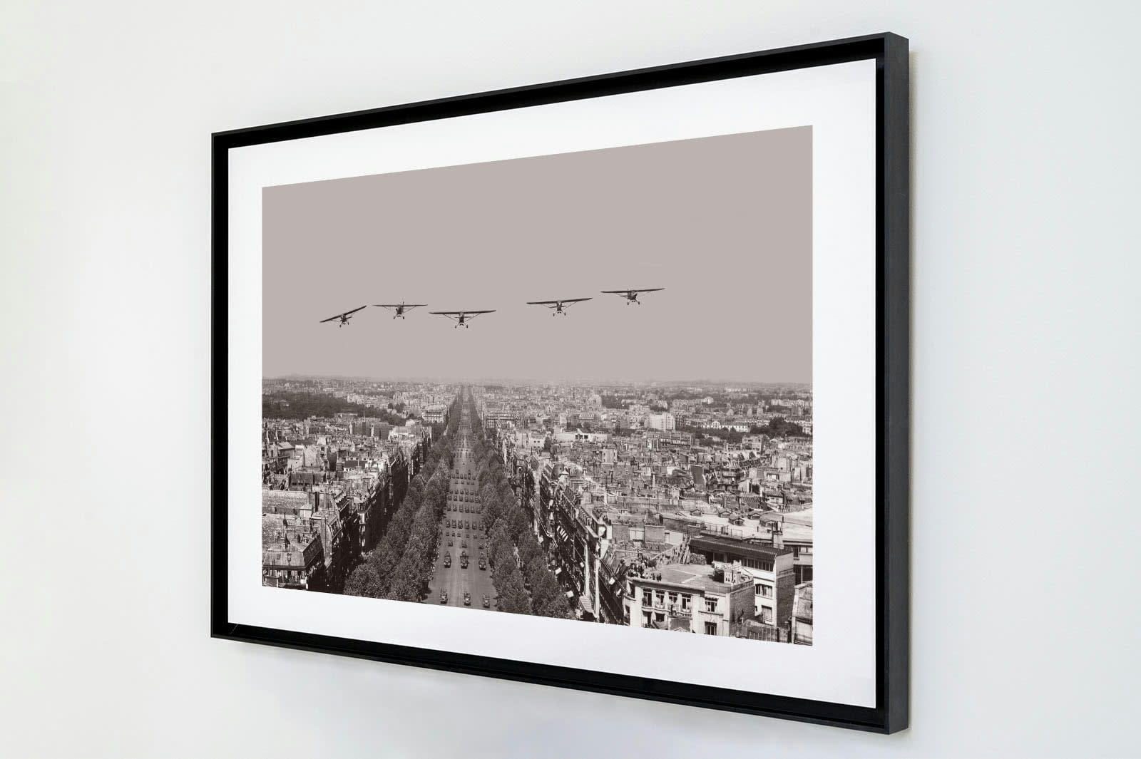 DANS LES AIRS - Photo ancienne noir et blanc avion n°14 cadre noir 70x105cm