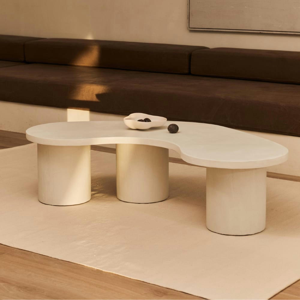 PARMIGIANO BY MARLOT BAUS - Table basse du microciment en couleur blanc 150 cm
