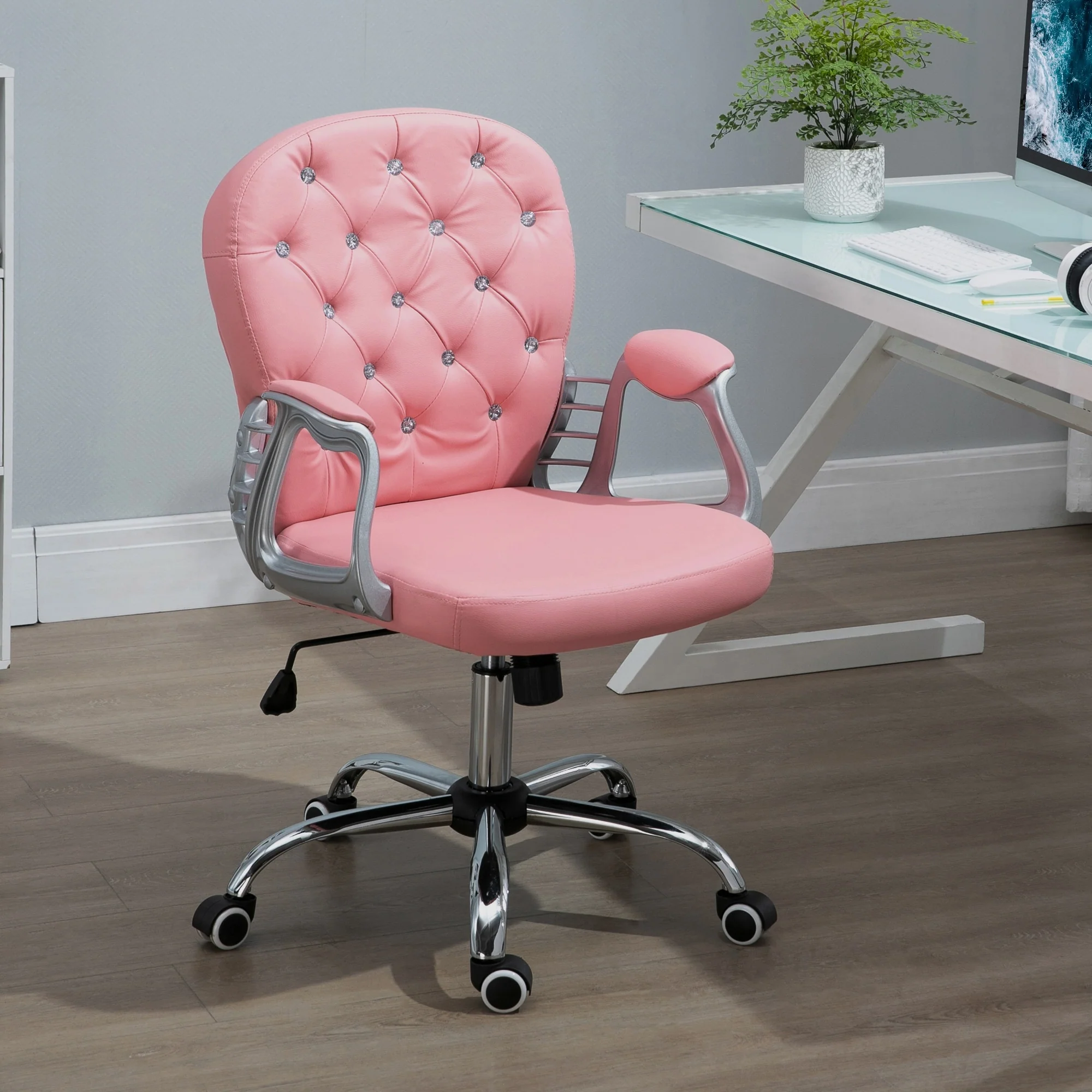 Comfortable PU Leather Office Chair with Adjustable Height and Tilt Function, Ergonomic Design for Long-Term Use.