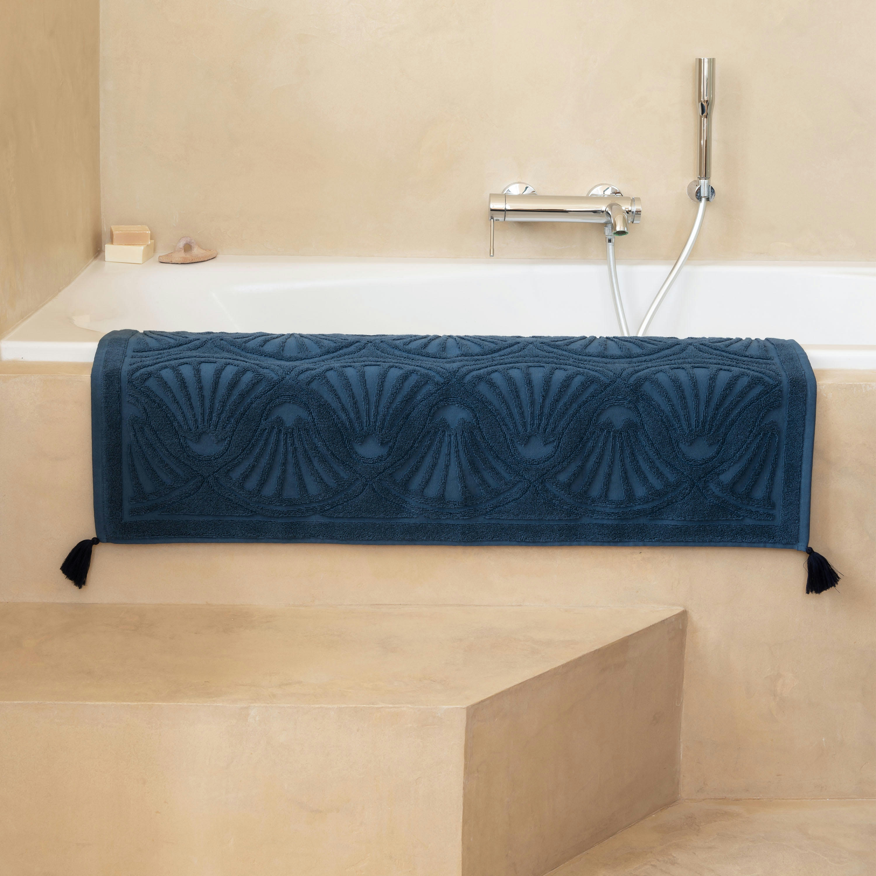 PAPYRUS - Tapis de bain coton d'Egypte bouclette ciselé bleu 50 x 90 cm