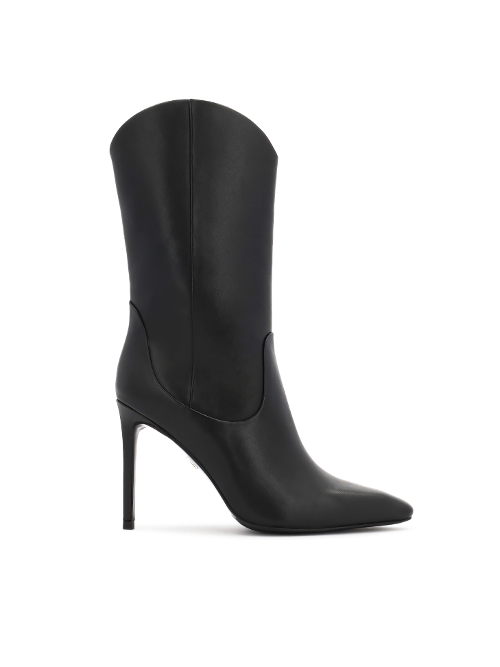 Leather heeled boots with rounded upper