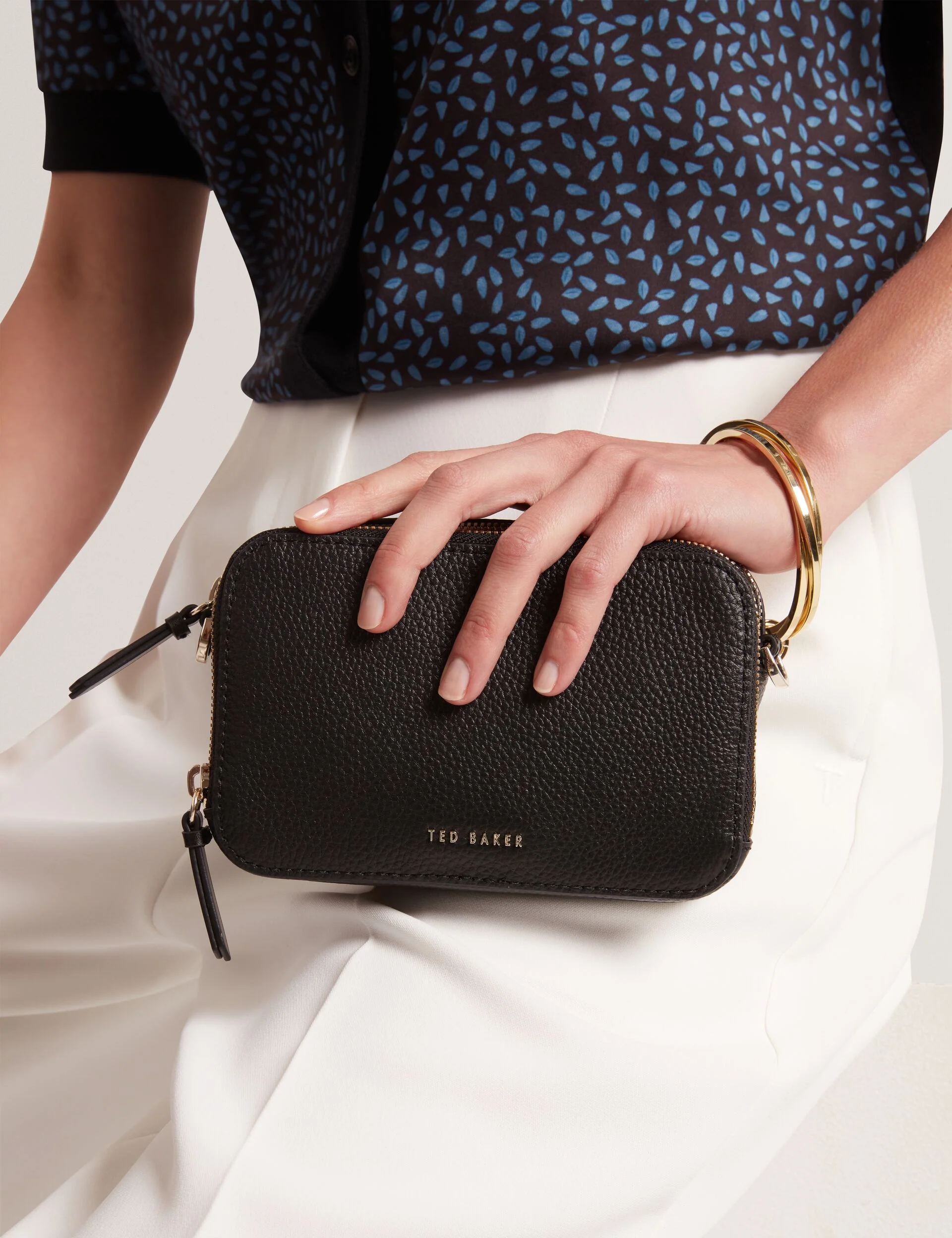 STUNNA | BLACK