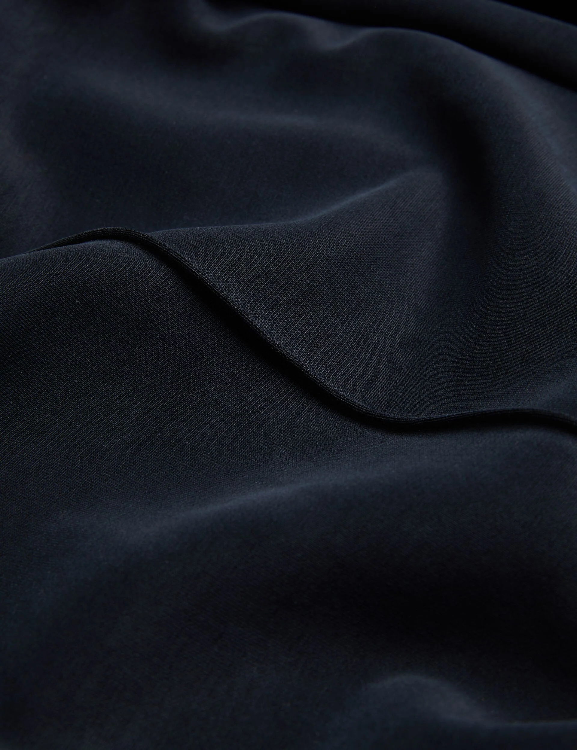 NOWELLL | BLACK