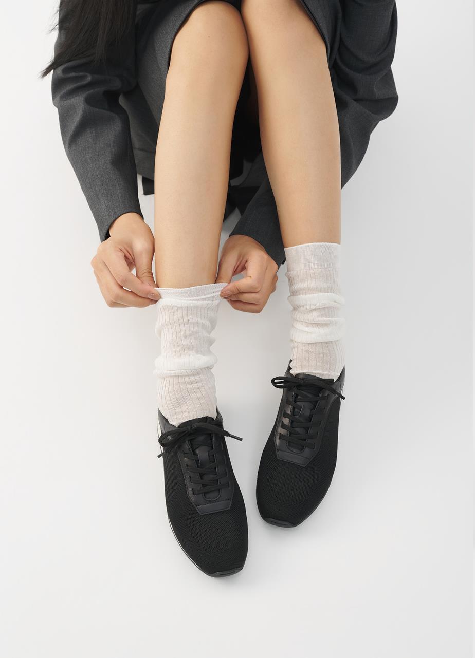 Yasmin Sneakers