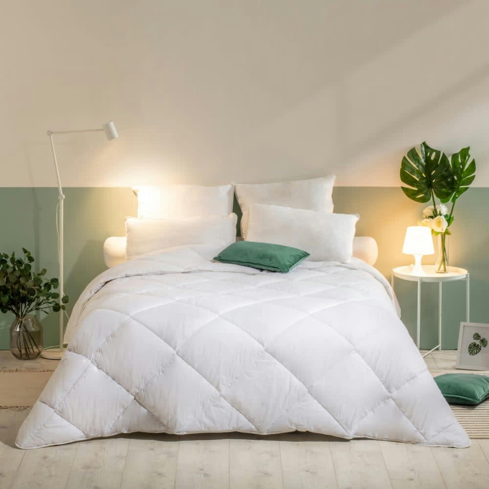 LAVABLE À 95°C - Couette Chaude 200x200cm LAVABLE À 95°