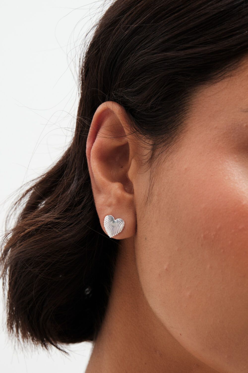 Simply Silver 925 Polished Ridge Heart Stud Earrings