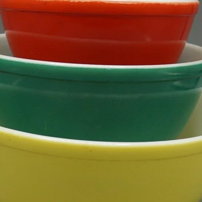 Vintage Pyrex Primary Colors Nesting Mixing Bowl Set 401 402 403 404 MCM 4 Piece