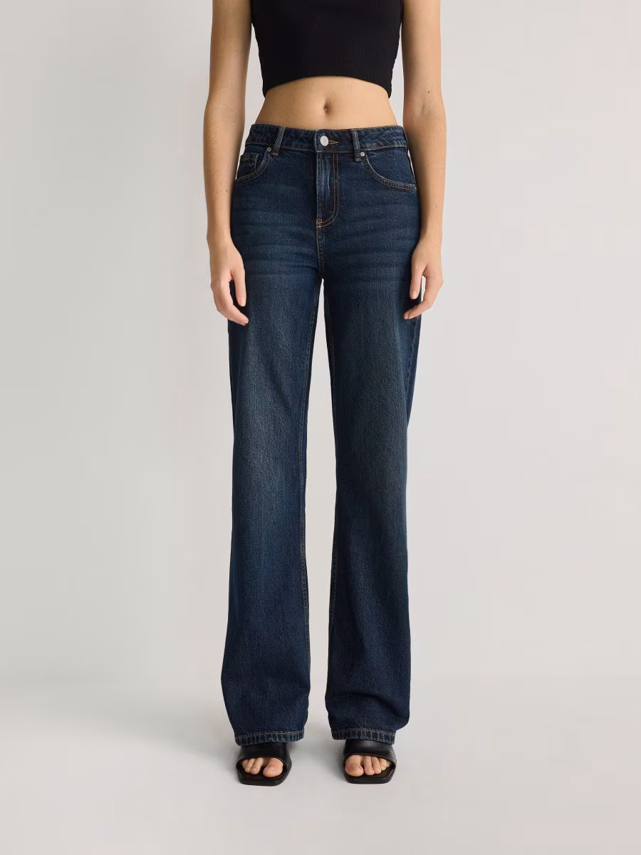 Straight Jeans