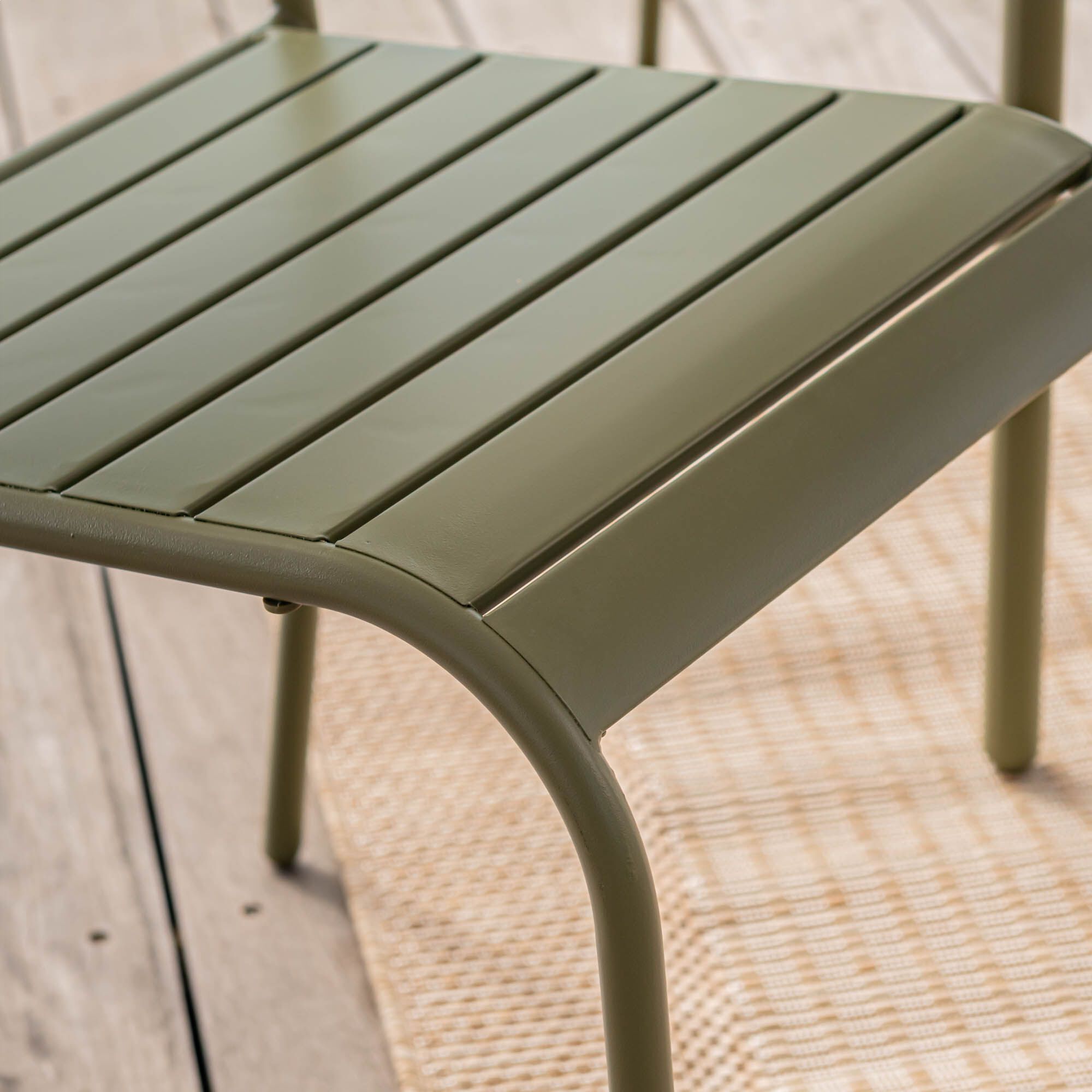 SOURIS - Chaise de jardin empilable en acier - vert kaki