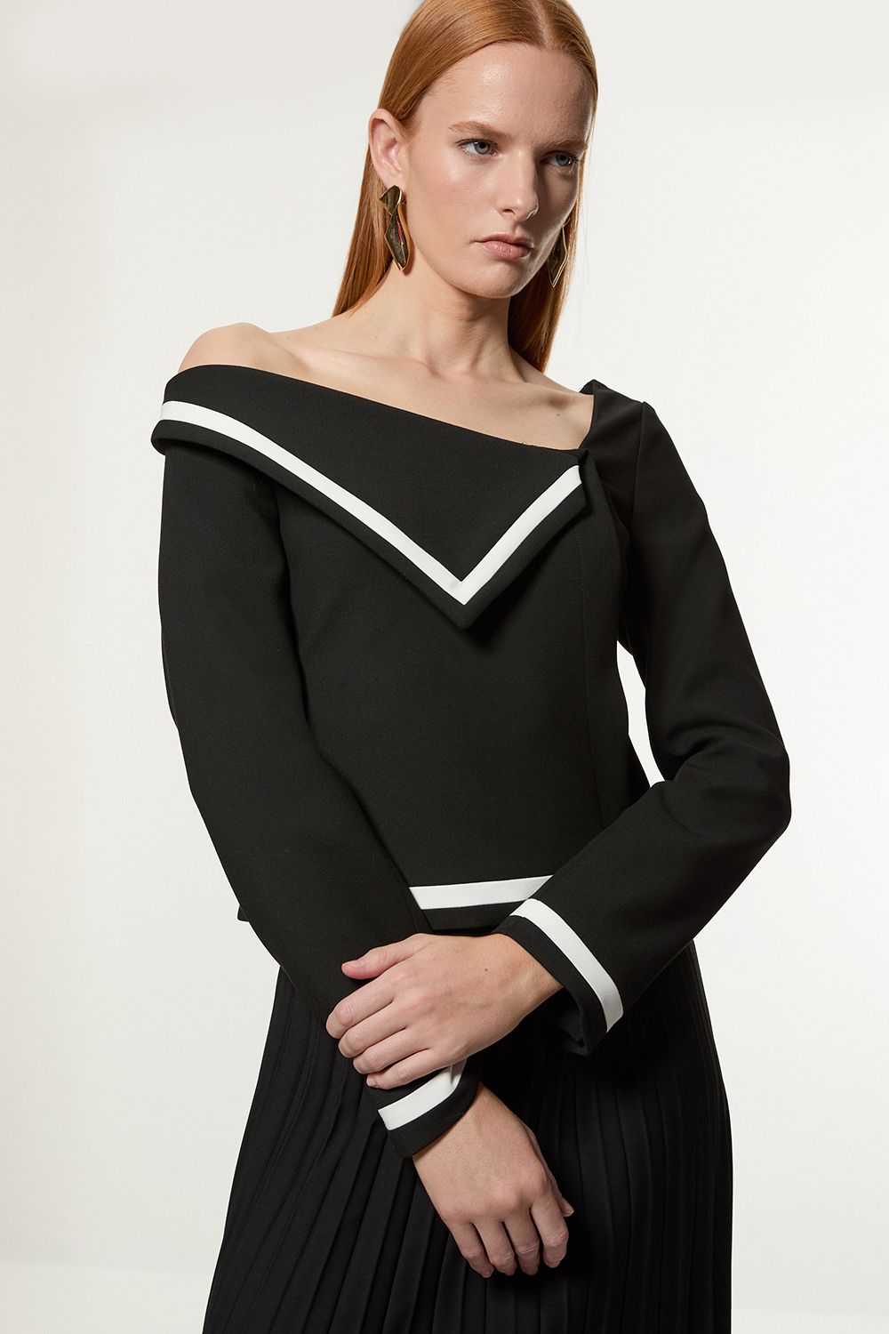 KarenMillen Compact Stretch Asymmetric Neck Colour Block Pleated Tailored Midaxi Dress