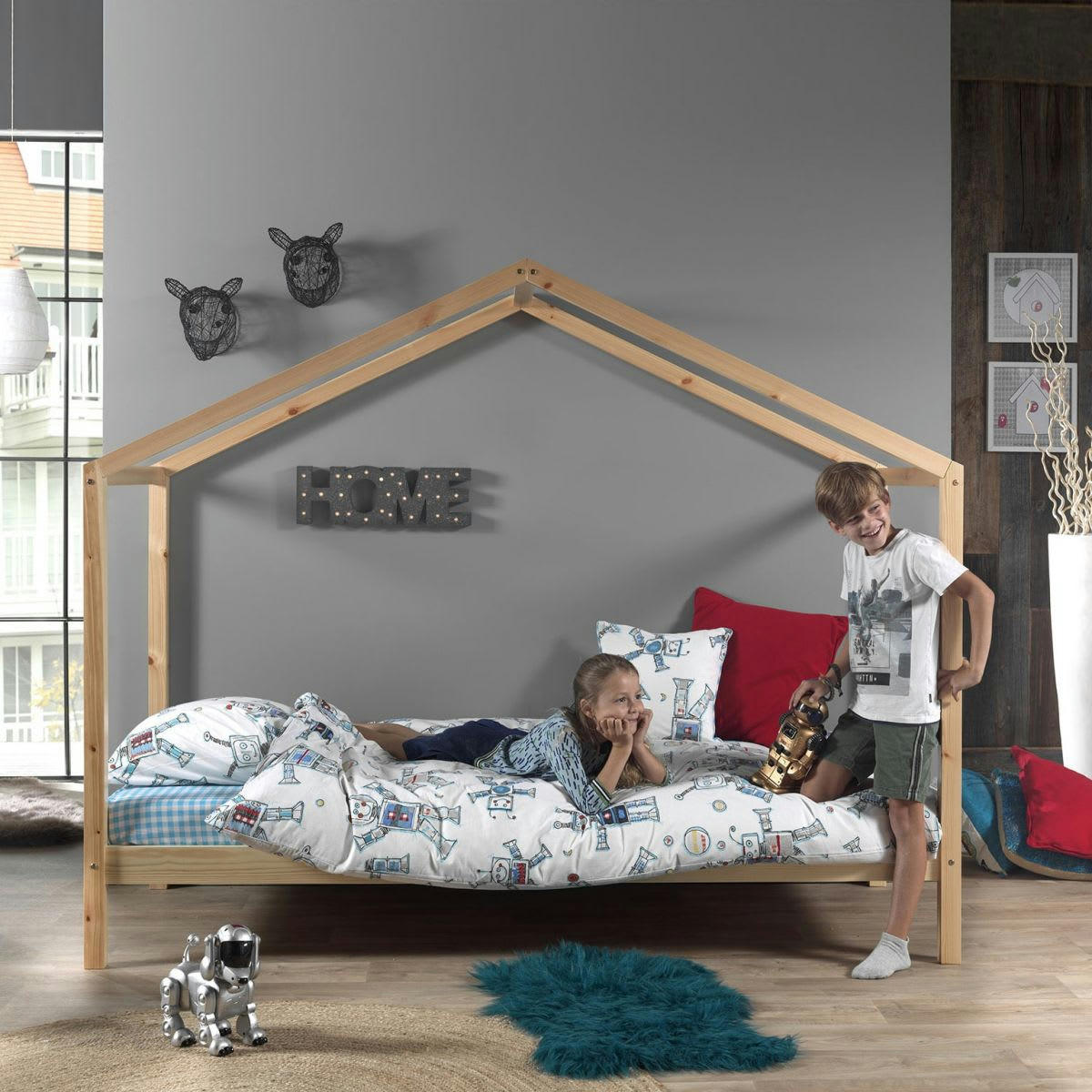 ARKAN - Lit  maison 90x200cm pin massif naturel avec matelas