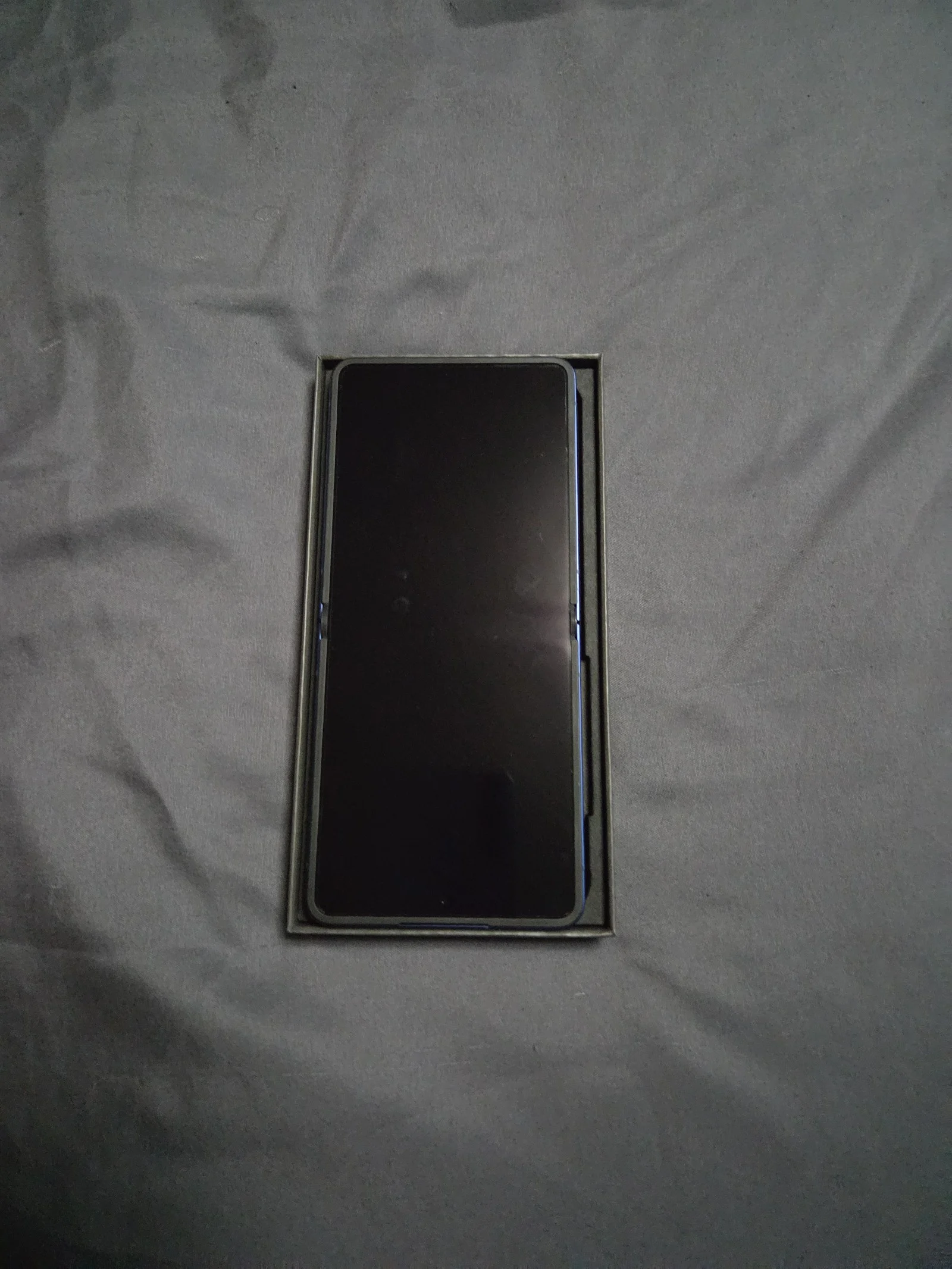 BRAND NEW SAMSUNG Galaxy ZFlip 7