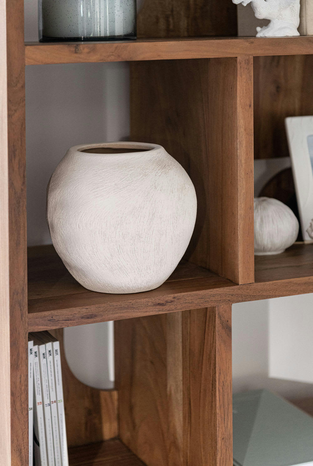 Ikaria - Pot en grès écru H20