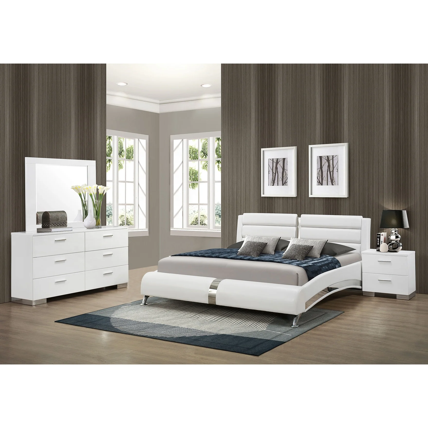 Jeremaine Bedroom Set with Plank Headboard White