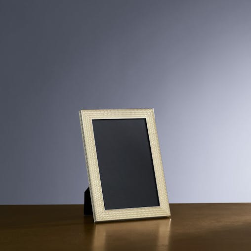 Wedgwood Vera Wang With Love Nouveau Silver Frame 5"x7"