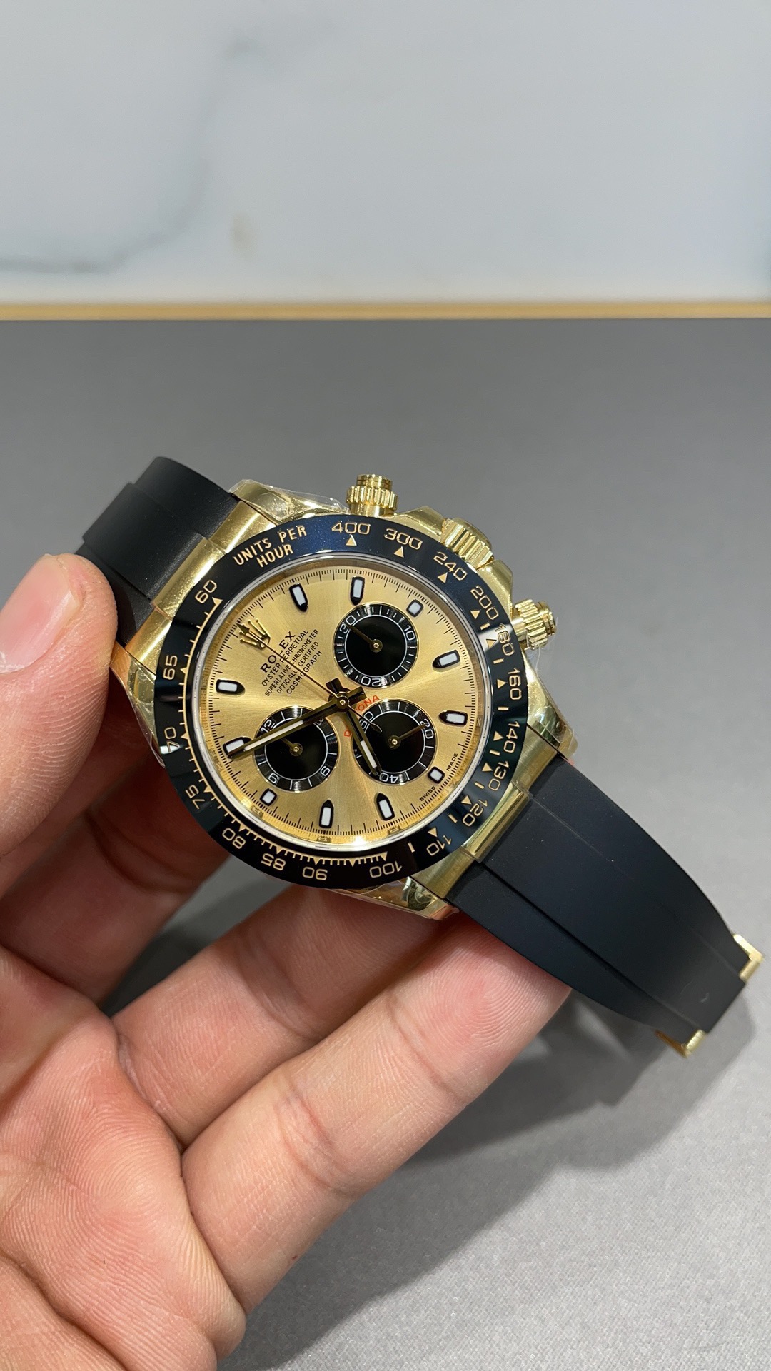Rolex Cosmograph Daytona 18K Yellow Gold Champagne Dial Oysterflex Watch -21