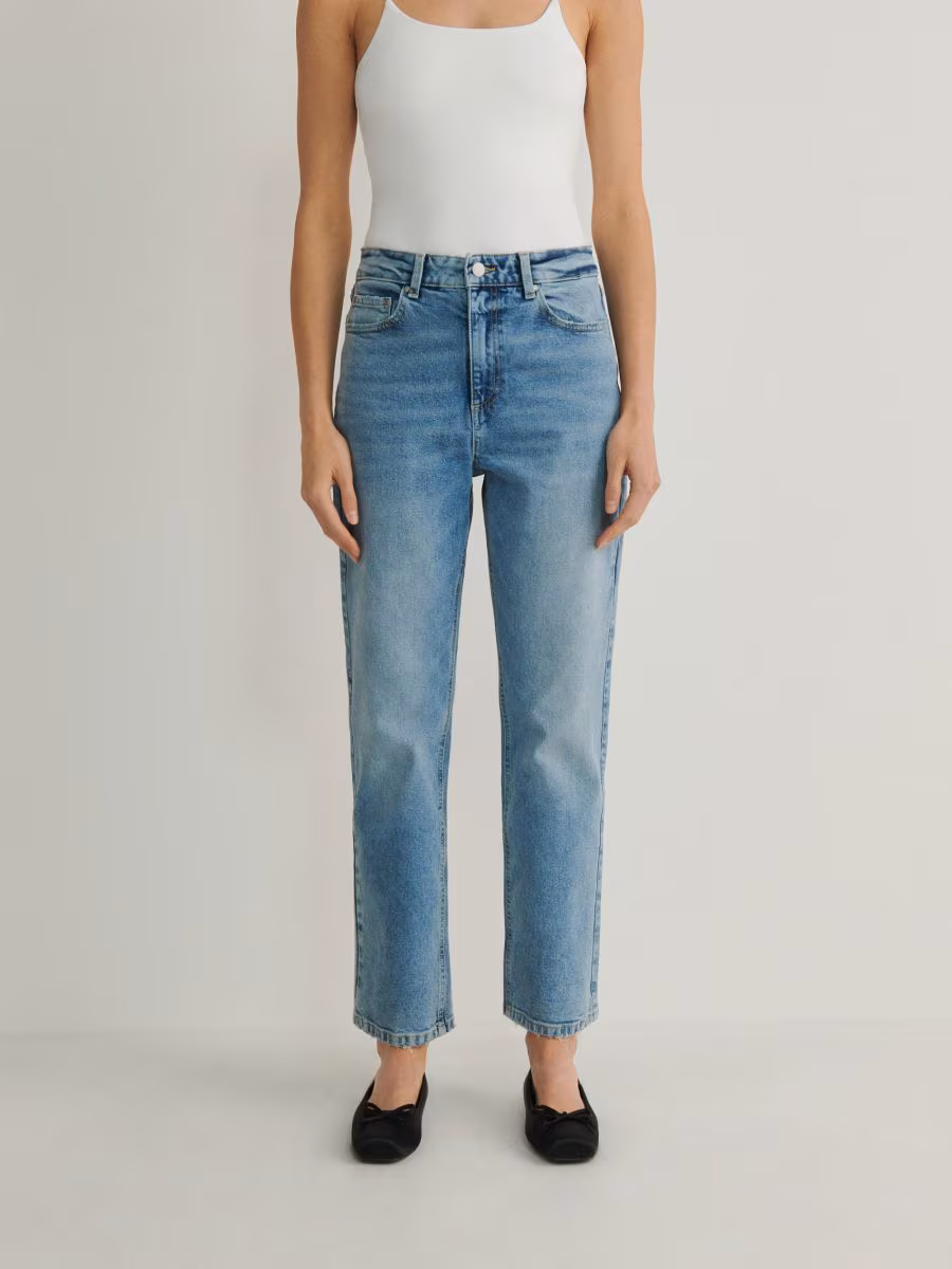 Straight Jeans