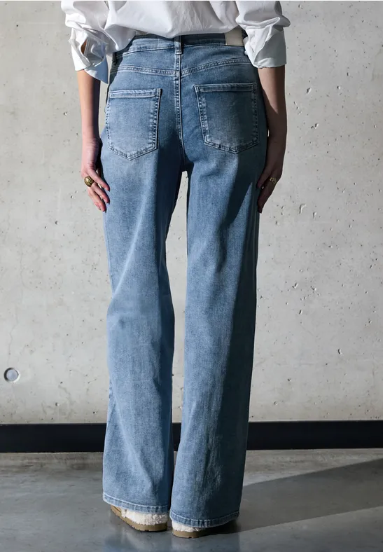 Wide Leg Jeans
