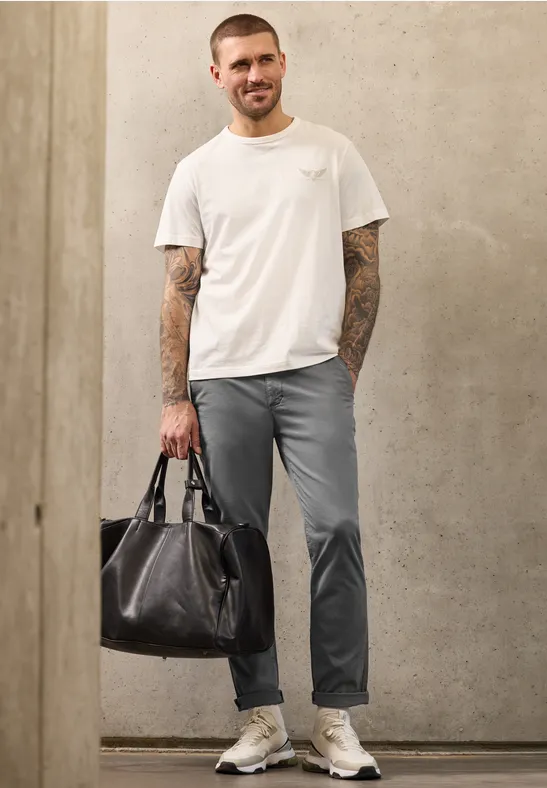 Slim Leg Chino mit Stretchbund