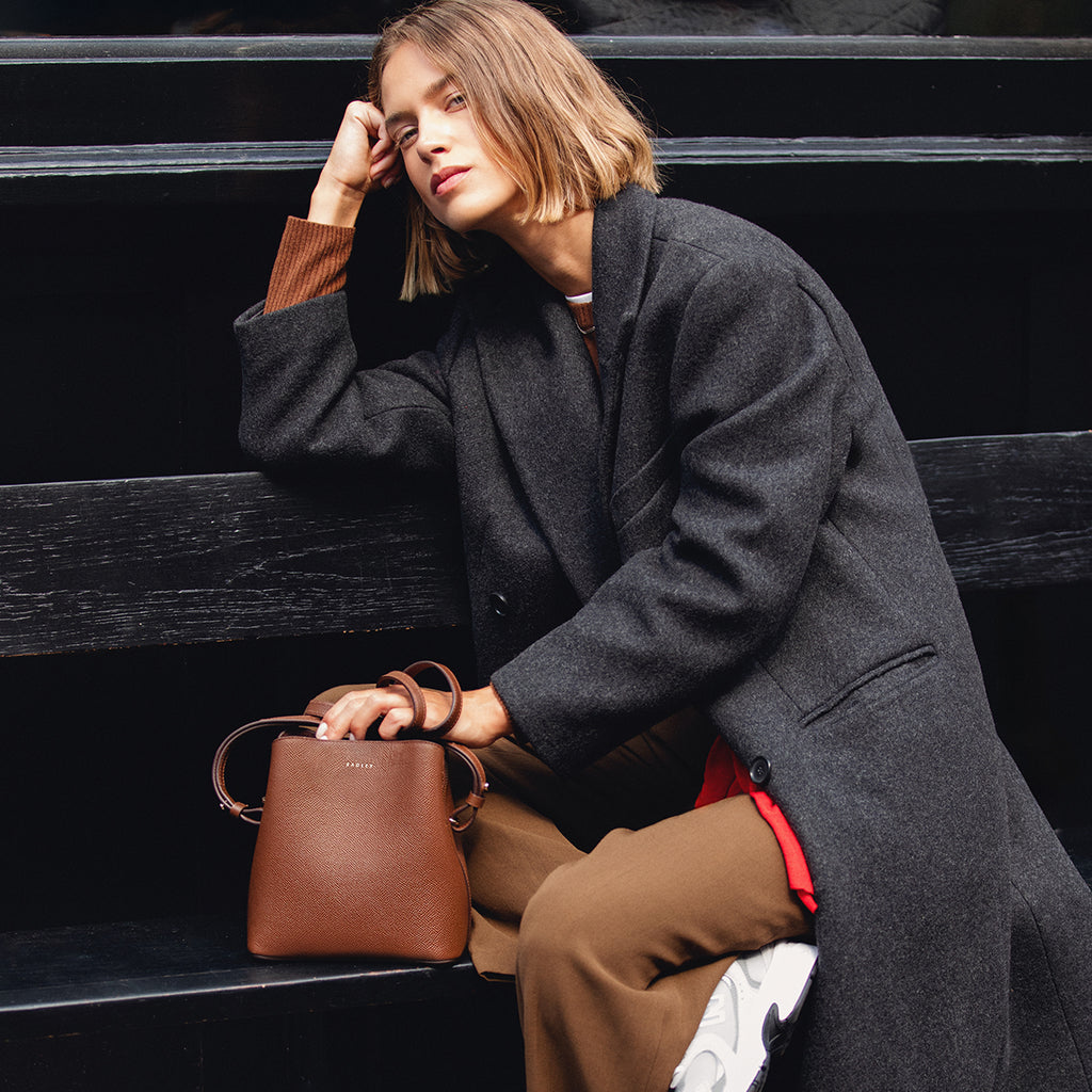 Dukes Place - Small Compartment Cross Body Bag