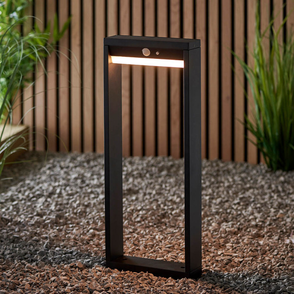 Lampa ogrodowa stojąca DANNAH czarno-biała LED 5,88W 3000K 320lm Endon