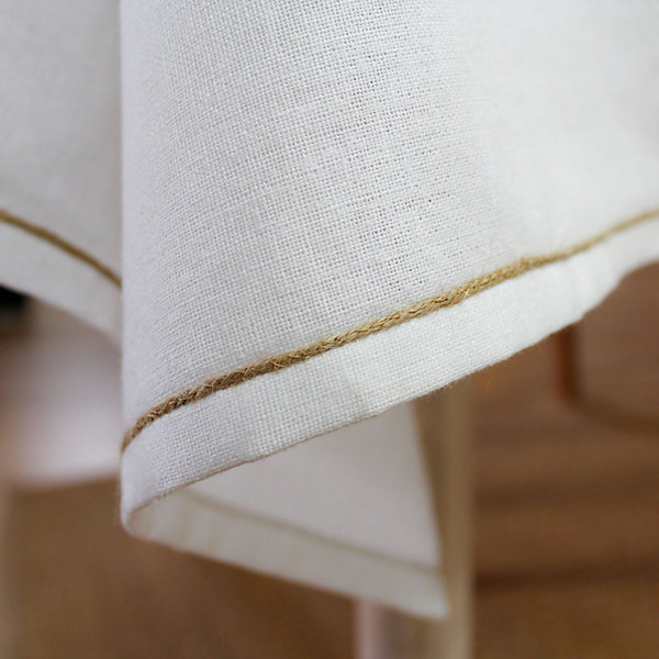 Nappe unie avec feston en jute (140x240 cm - Blanc)