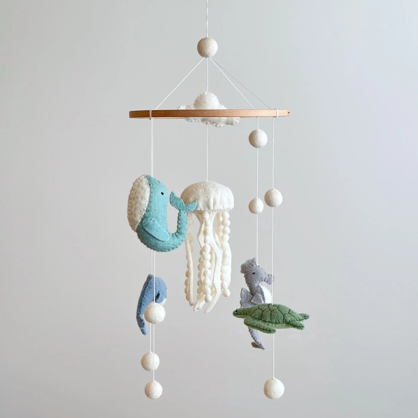 Jellyfish Baby Mobile For Nursery Decor, Jellyfish Crib Mobile, Under the Sea, Baby Shower's Gift, Gift for Sea Lovers