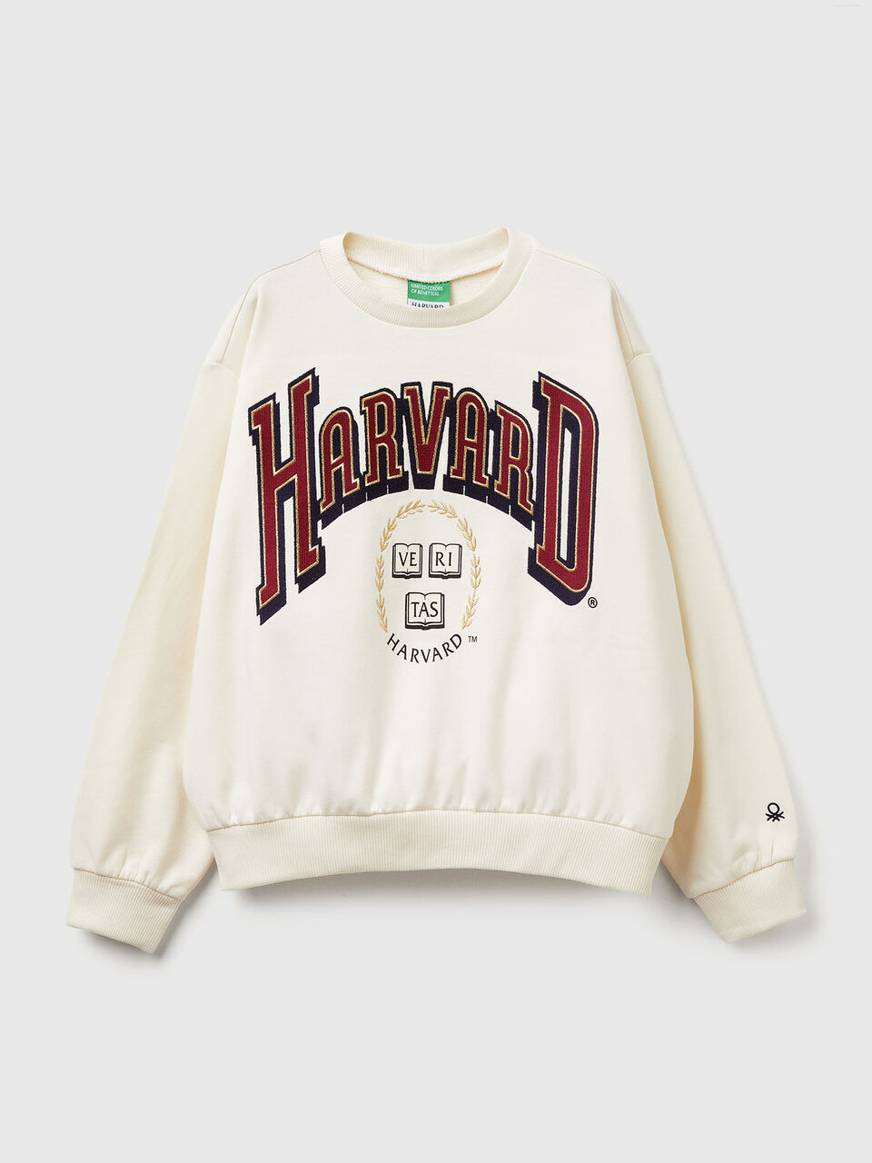 &copy;Harvard University sweatshirt
