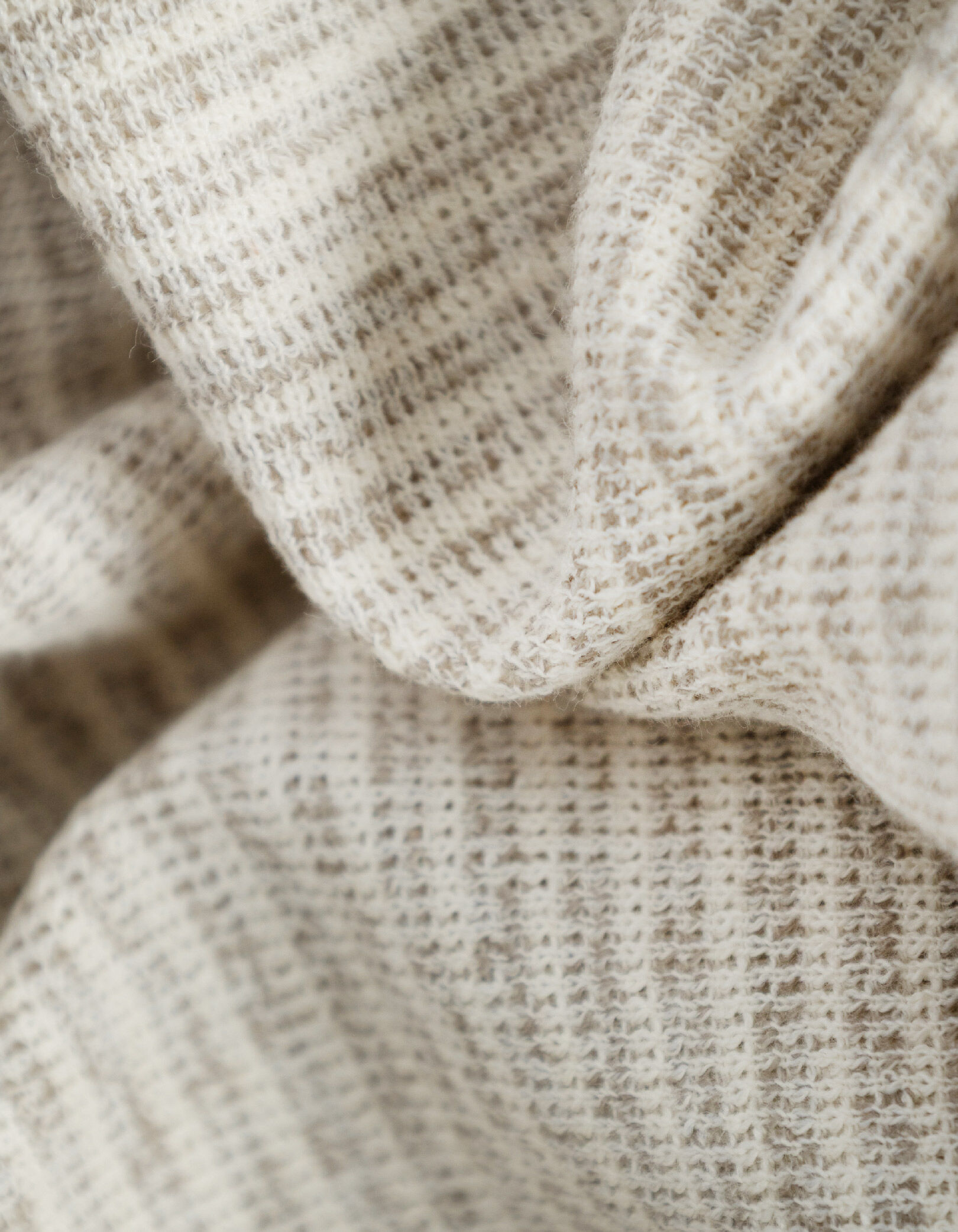 Polo manches courtes beige fines rayures Homme