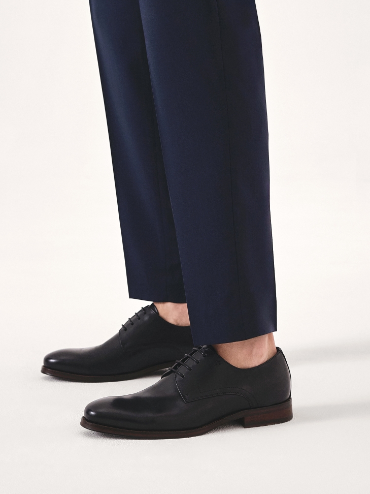 Elegant black men's shoes