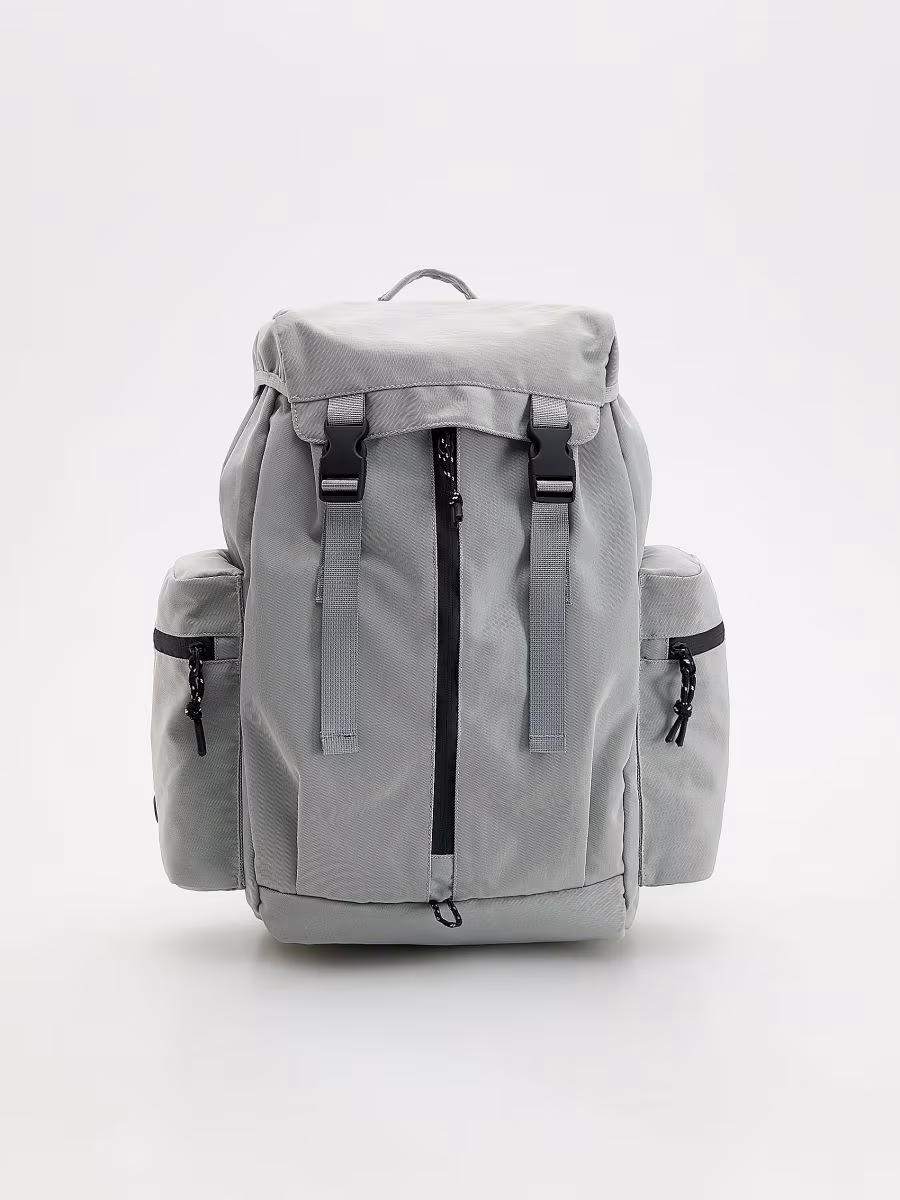 Large Capacity Backpack With Pockets