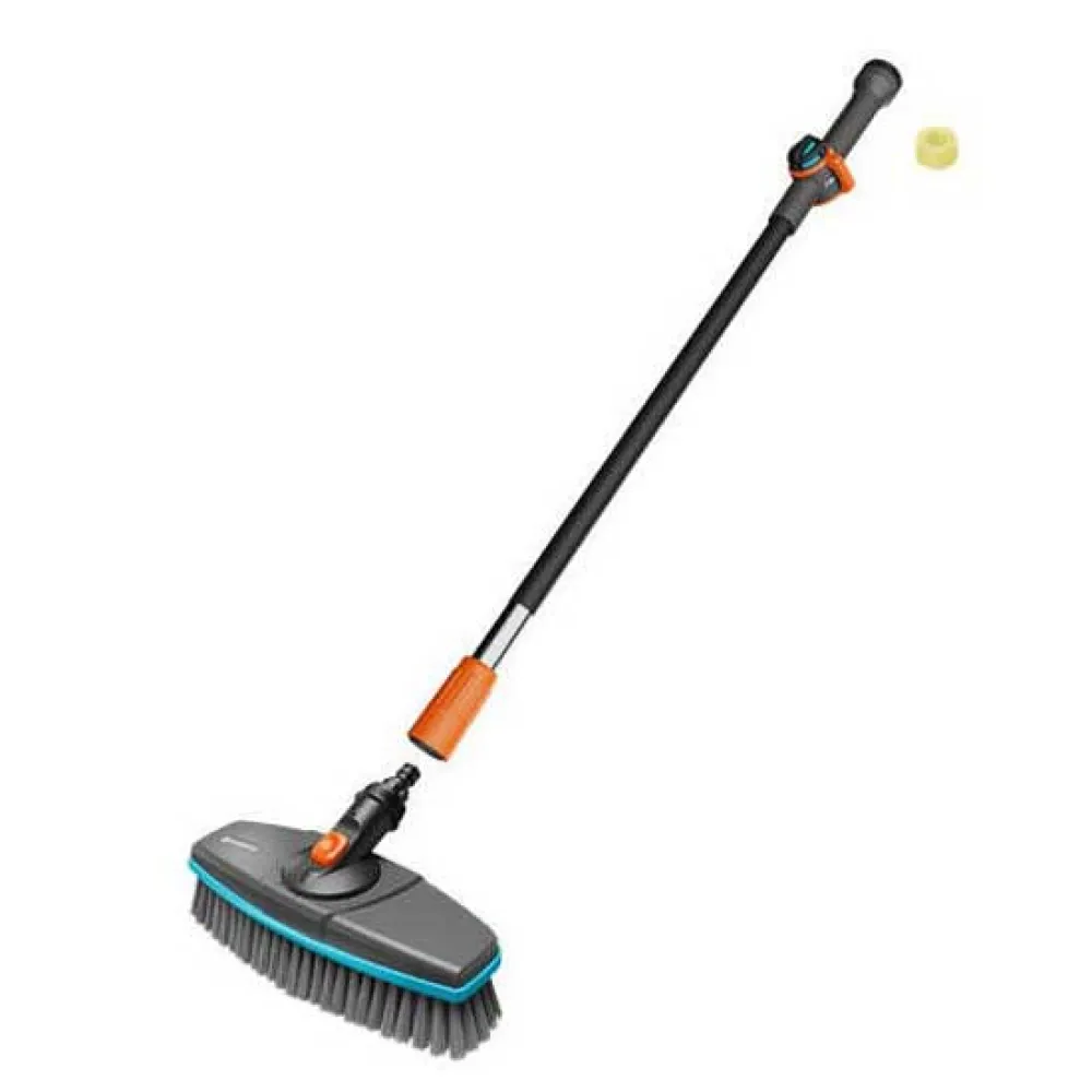 Gardena CleanSystem hard bristle handle washing set
