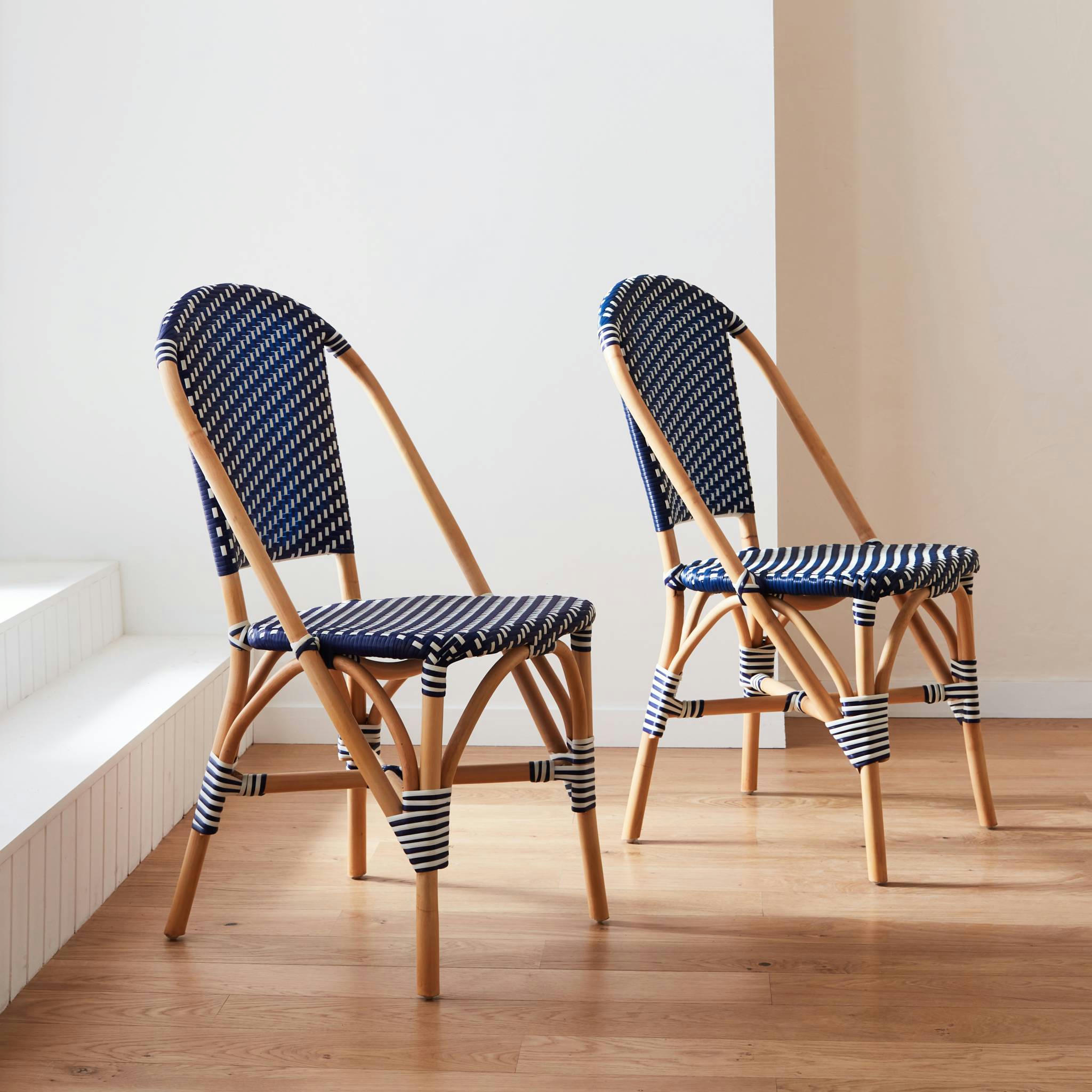 MONTMARTRE - Lot de 2 chaises bleu et blanc bistrot en rotin et polyrotin