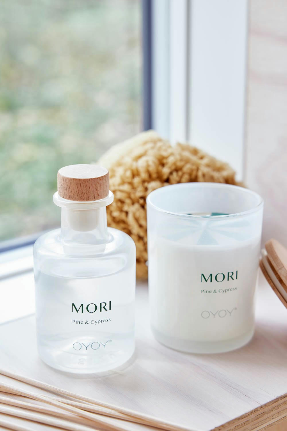 MORI - Bougie gris en cire de soja Ø7,5xH10cm