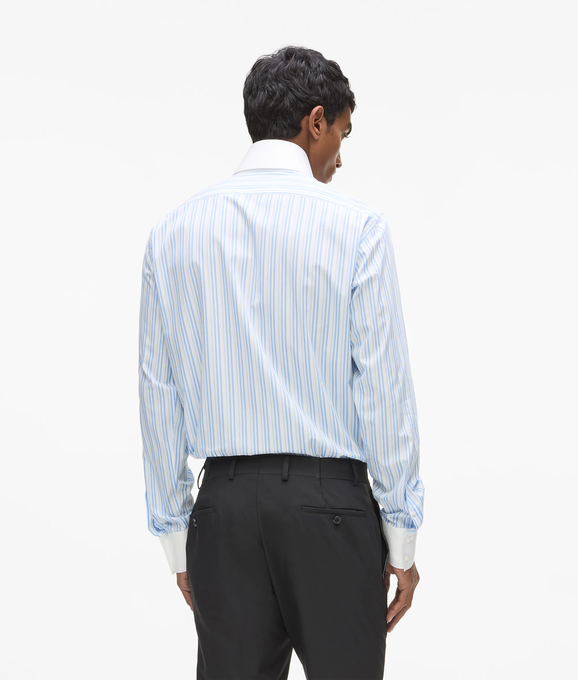 Chemise à rayures avec col contrasté