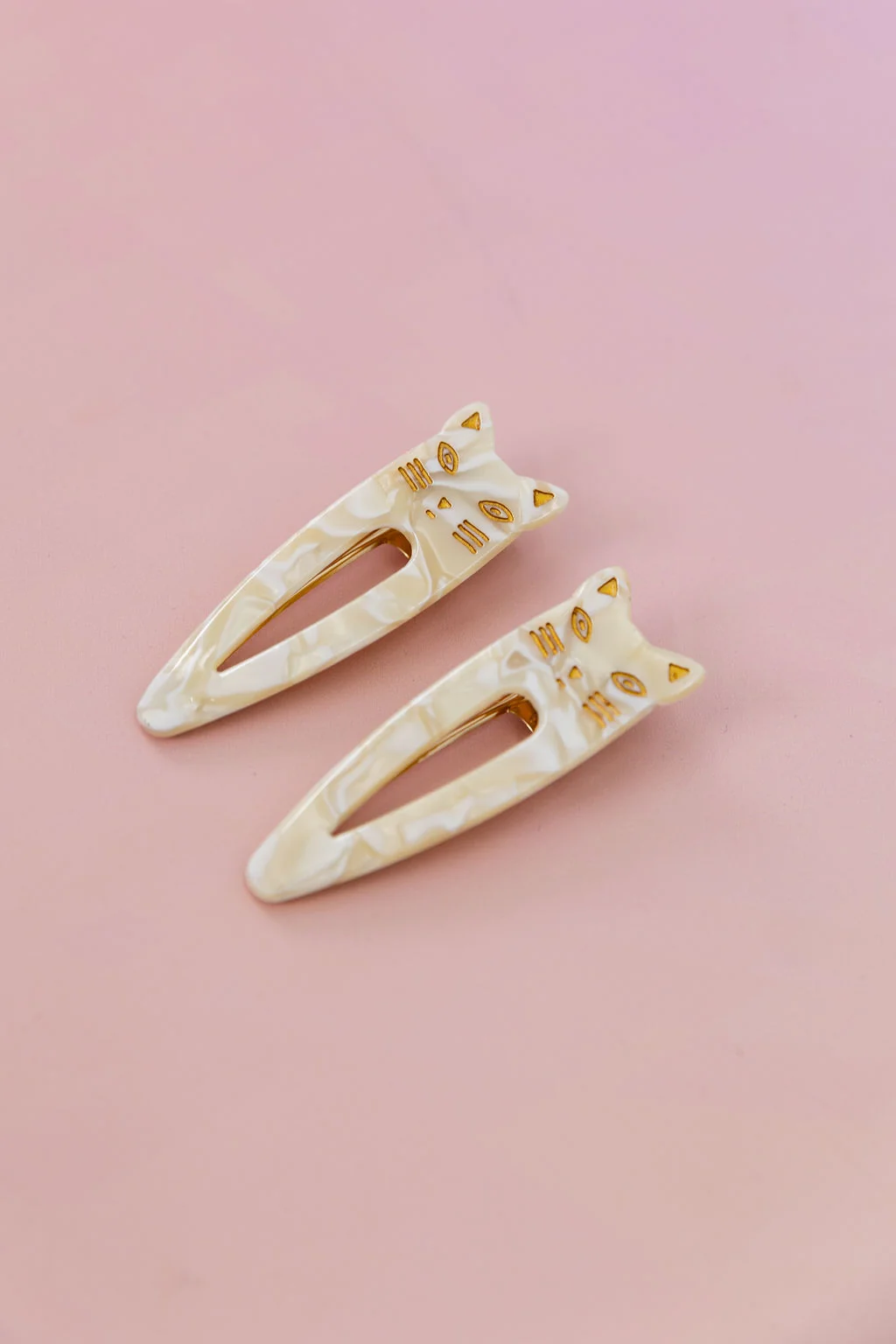 Cat Hair Clips in Cream